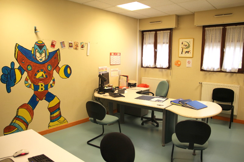 CENTRE DE JOUR ARLEQUIN