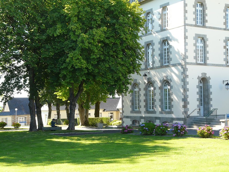 CENTRE HOSPITALIER DE PLOUGUERNEVEL