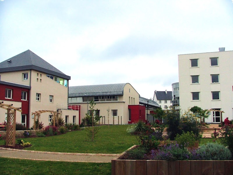 CENTRE D'ACCUEIL THERAPEUTIQUE ADULTES