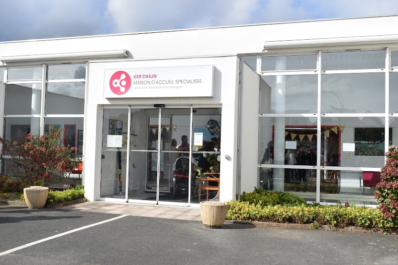 CENTRE D'ACCUEIL THÉRAPEUTIQUE ADULTES