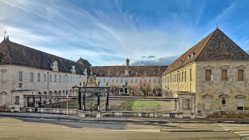 ESPACE ACCUEIL ADO ST JACQUES CHS