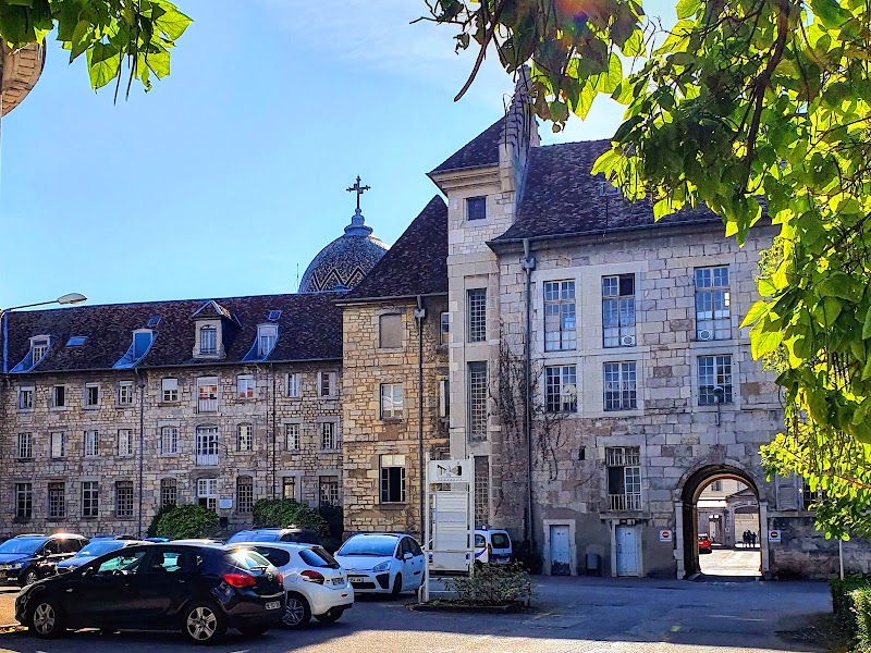 ESPACE ACCUEIL ADO ST JACQUES CHS — vue