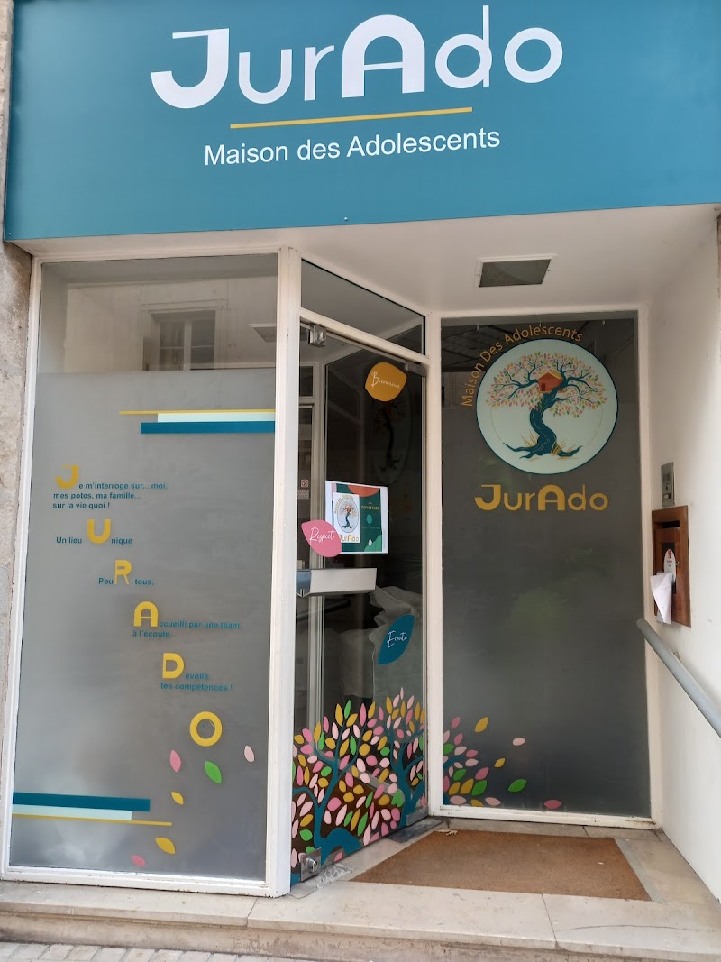 MAISON DES ADOLESCENTS DOLE