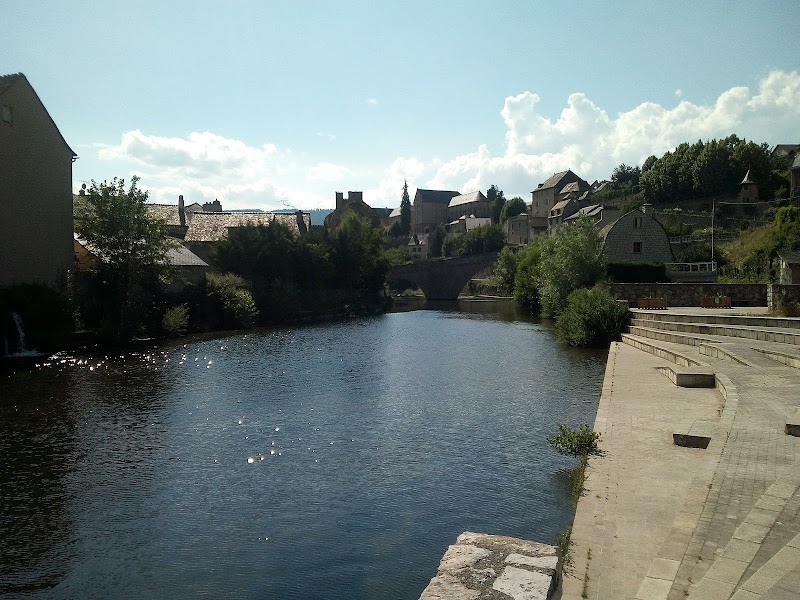 UAP PAUL ELUARD MENDE