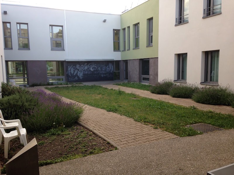 CH SAINTE MARIE 63 HDJ ADULTE CLERMONT — vue