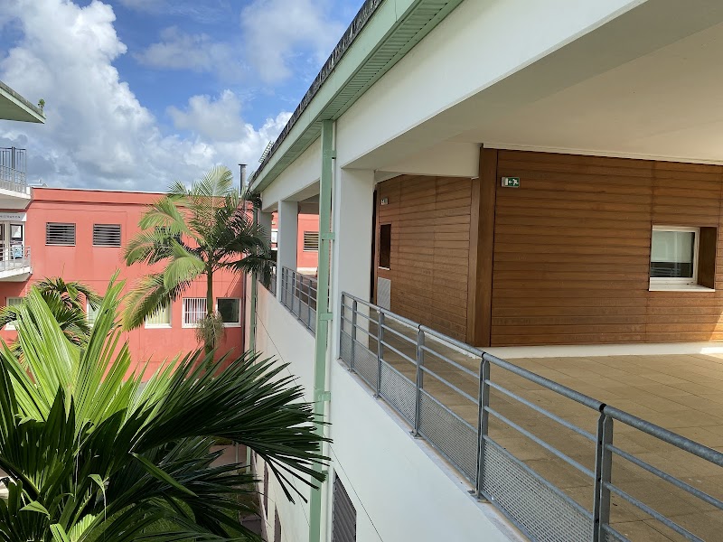 UNITE D'HOSPITALISATION POUR ADULTES — vue