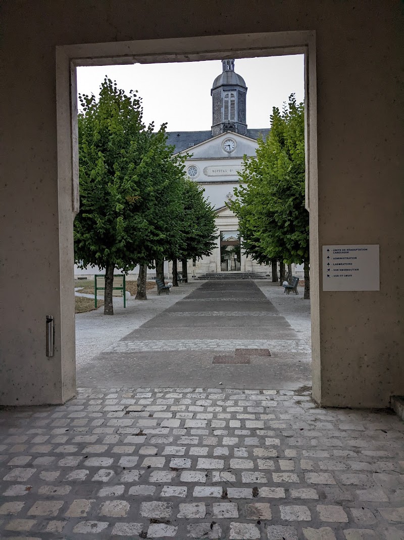 CENTRE HOSPITALIER ST JEAN D'ANGELY