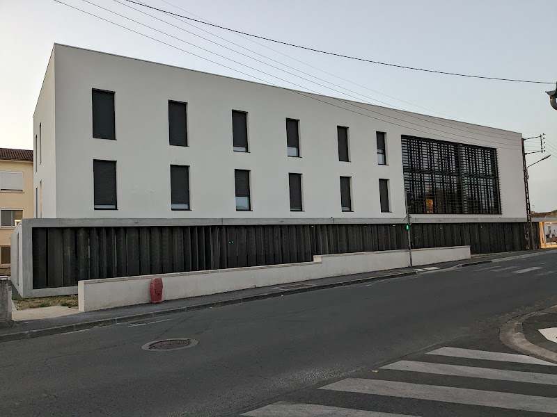 CENTRE HOSPITALIER ST JEAN D'ANGELY