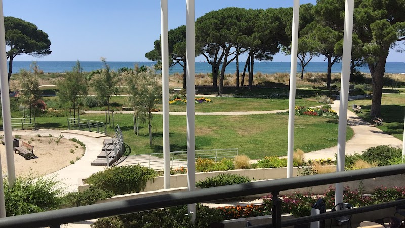 CENTRE MEDICAL GRAU DU ROI CHU NIMES — vue